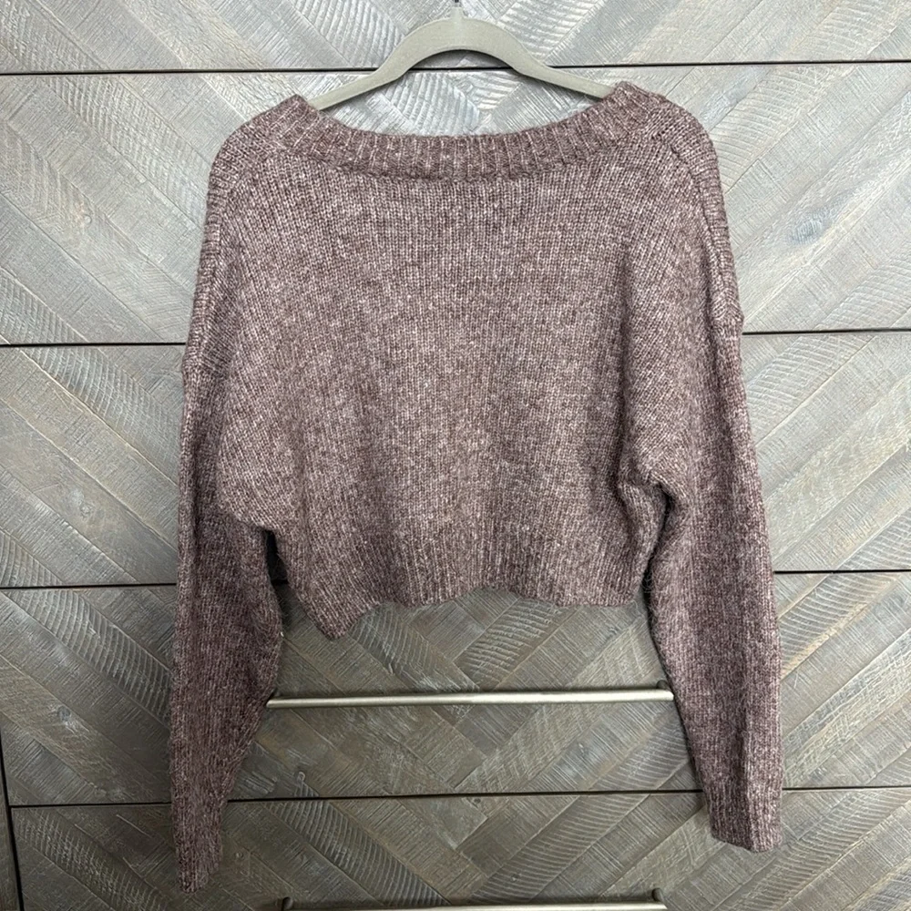 Garage sweater - Picture 2 of 2